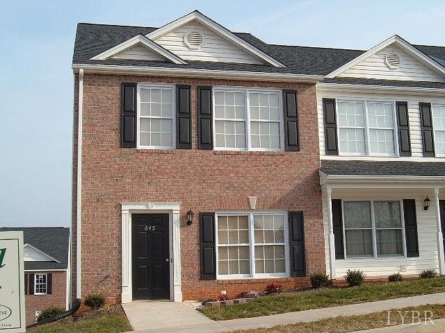 1st image of 645 Wyndhurst Dr