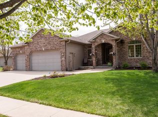 2030 Glendale Hills Dr NE, Rochester, MN 55906