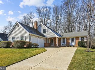 7729 Carrleigh Pkwy, Springfield, VA 22152