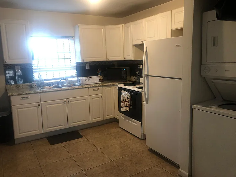 1830 NW 69th Ter — Photo 9