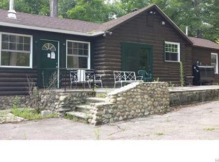 1720 Parmly Rd, Mohegan Lake, NY 10547