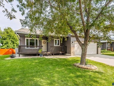 704 S Wheatland Ave, Sioux Falls, SD, 57106