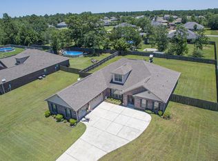 12104 Poplar Dr, Ocean Springs, MS 39564