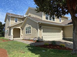 6 Muirfield Rd, Half Moon Bay, CA 94019