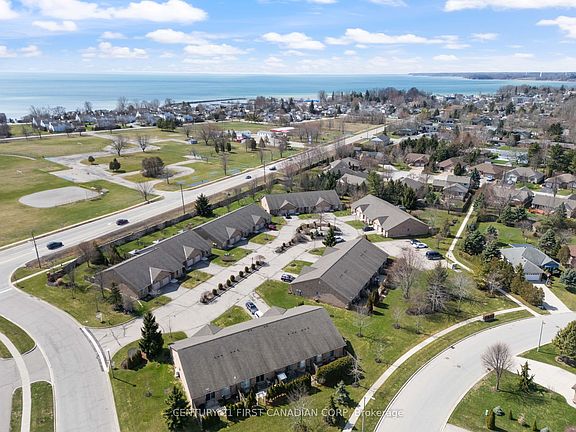 3rd image of 19 Somerset Dr #21