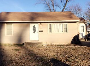 508 Schumaker St, Carmi, IL 62821