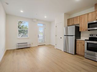 6115 NE Multnomah St #2, Portland, OR 97213