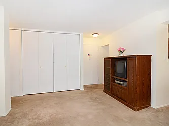 Sold by Robert E. Hill 