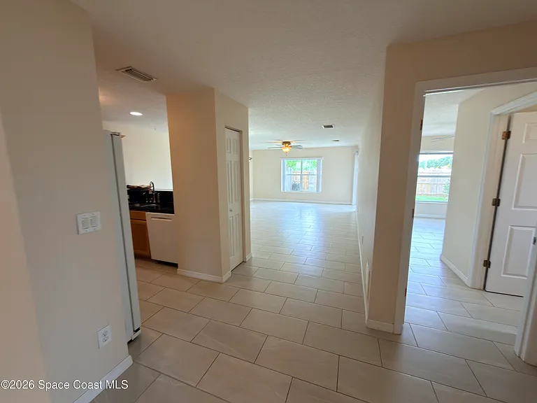 1620 Mason Ter — Photo 10