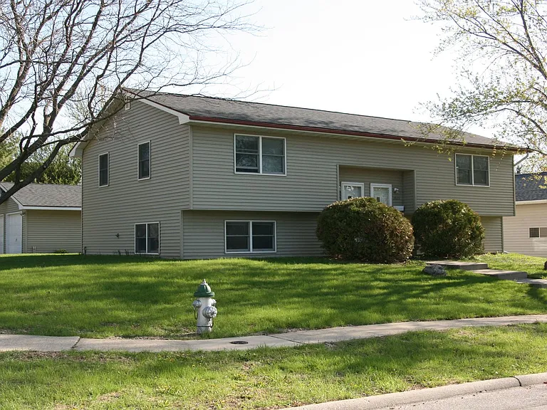 2823 Fandre Dr #2825 — Photo 28