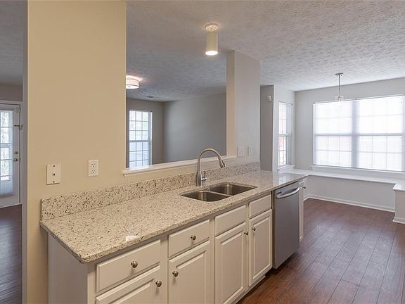 5th image of 1005 Brushy Creek Ct