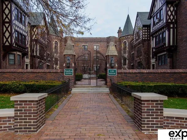 131 S 39th St APT 6, Omaha, NE 68131