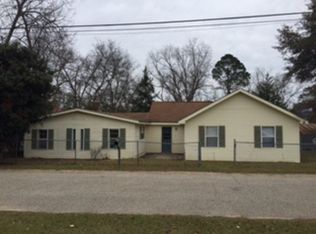 54 W Troy St, Banks, AL 36005