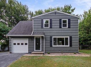 9 Dorset Dr, Canandaigua, NY 14424