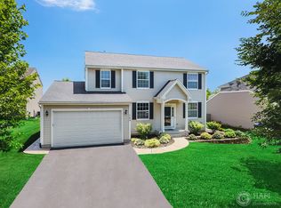 749 Autumn Oaks Ct, Volo, IL 60073