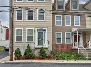 1733 Fulton St, Harrisburg, PA 17102