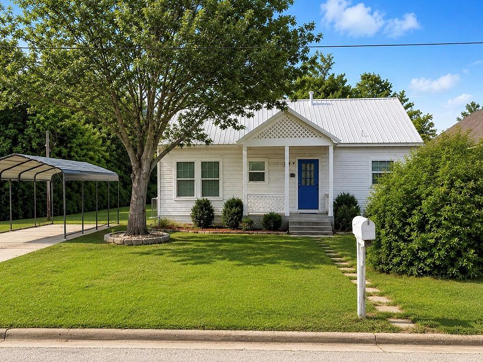 1st image of 664 E Galveston St