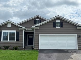 2296 Laurel Ct, Wonder Lake, IL 60097