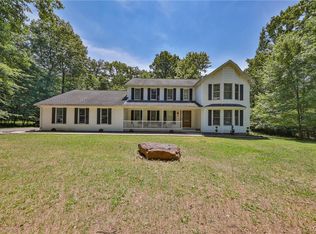 3337 William Cir, Slatington, PA 18080