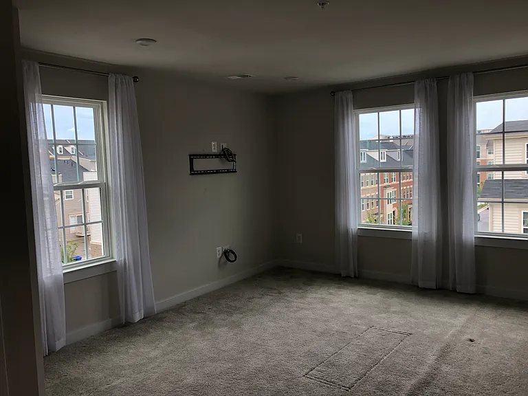 4th floor bedroom
