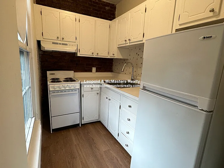 South Huntington Apartments — Photo 17