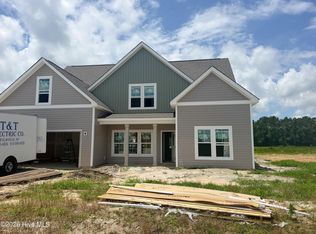 816 Tupelo Tree Dr, Hubert, NC 28539