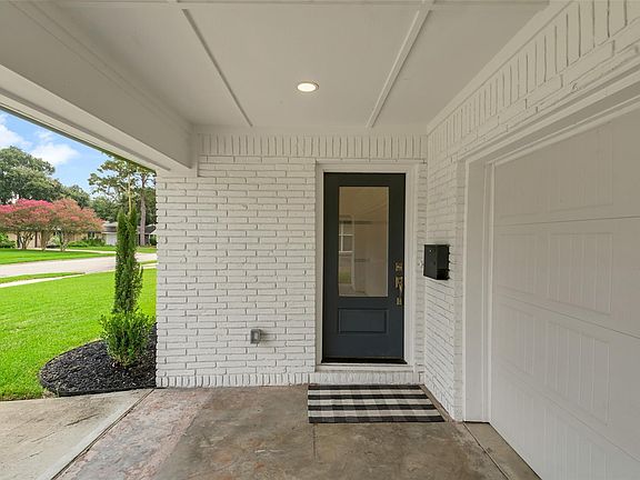 3rd image of 5439 Kinglet St
