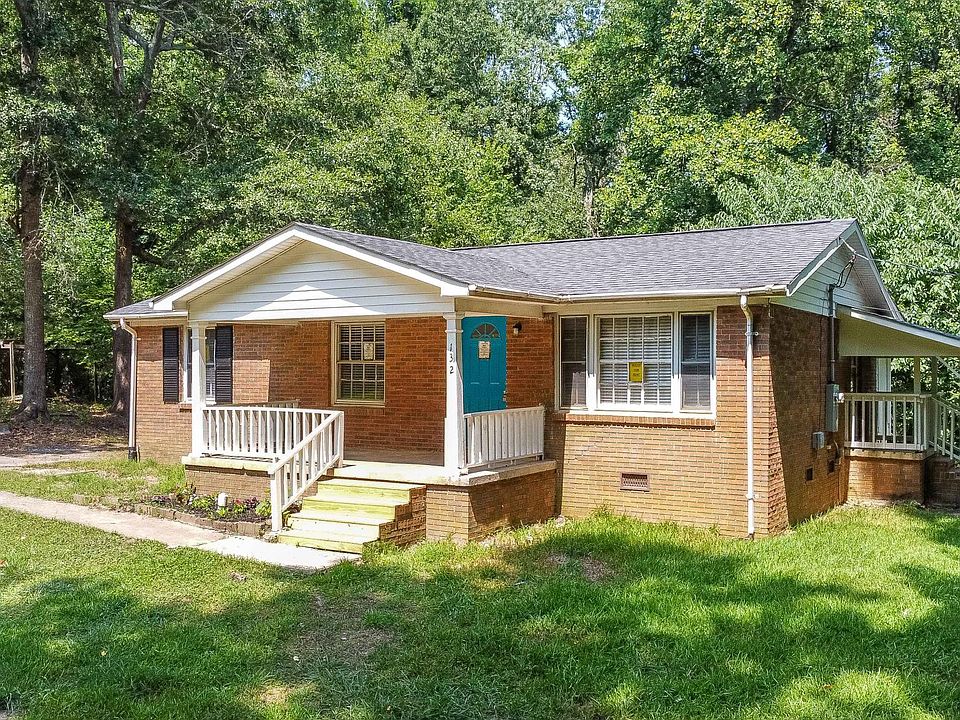 Side view of the home.