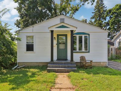 419 Ridgeland Ave, Woodstock, IL, 60098
