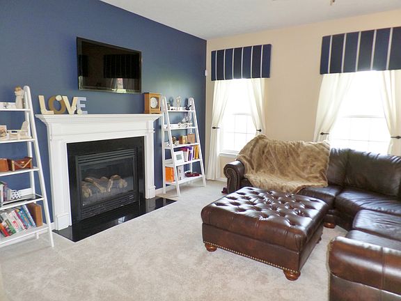 3rd image of 6399 Arabian Dr