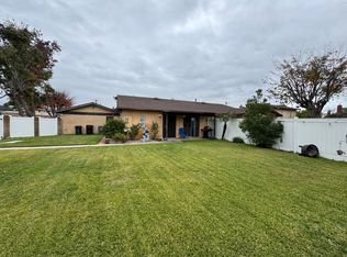 2672 Sycamore Dr, La Verne, CA 91750