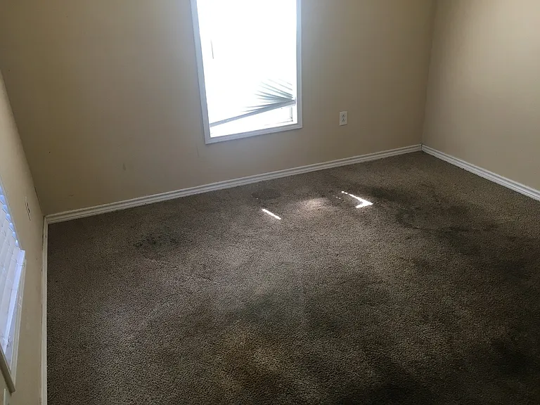 438 Cherry St — Photo 2