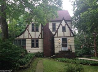 1254 Yellowstone Rd, Cleveland Heights, OH 44121