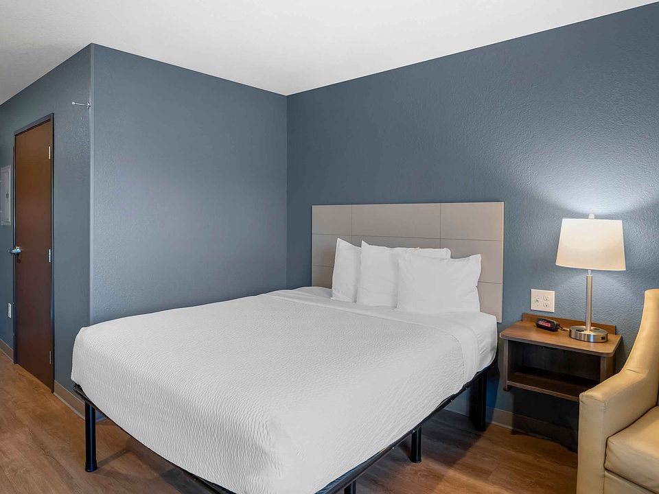 Studio Suite - 1 Queen Bed