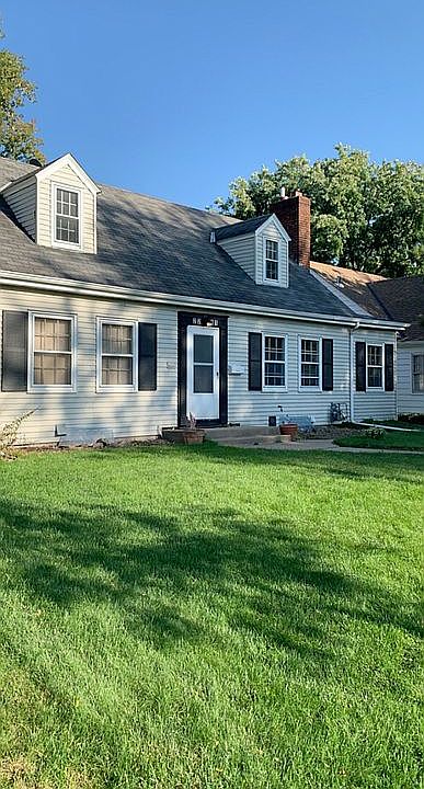 1st image of 2211 Roosevelt St NE
