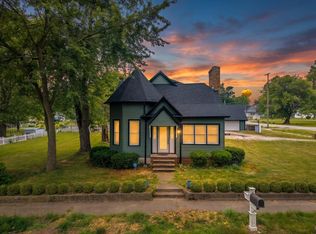 302 S Gonser Ave, Ashley, IN 46705