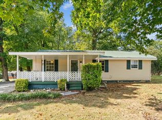 2618 Roberts Cir SE, Dalton, GA 30721