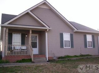 435 Parkside Cir, Lebanon, TN 37087