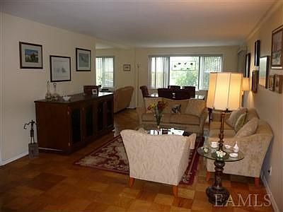 3rd image of 300 Martine Ave APT 2D