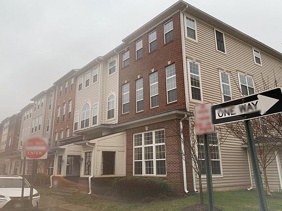 2nd image of 6069 Wicker Ln Unit 139