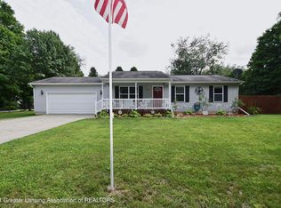 6015 W Barnes Rd, Eaton Rapids, MI 48827