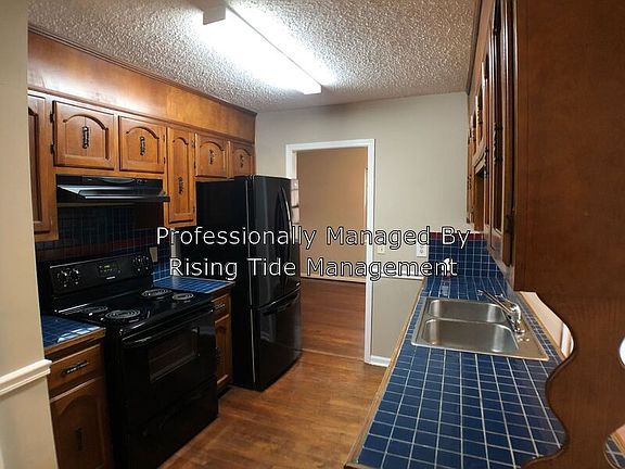 5th image of 8545 Valley Hill Dr