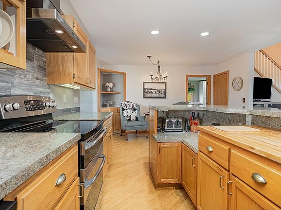 2nd image of 3969 N Ehlers Rd