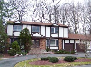 115 Bellows Ln, New City, NY