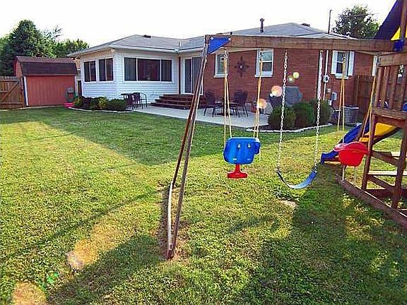 3rd image of 6601 Gabriel Dr