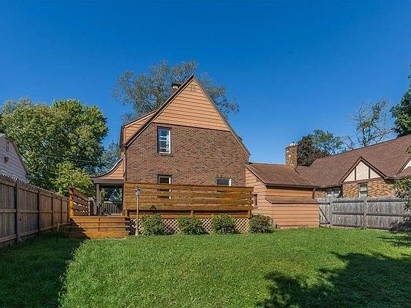 Large open fenced in back yard.