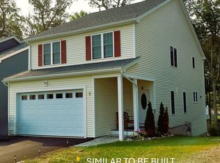 197-197C Crownshield Ave #16C, Uxbridge, MA 01569