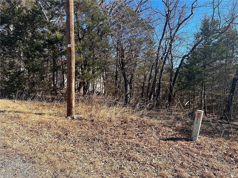 1st image of Twin Peak Dr #52