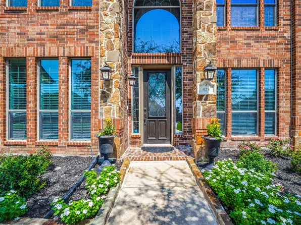 426 Brighton St, Roanoke, TX 76262