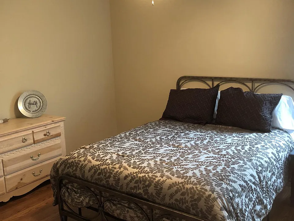 Comfy Queen bed